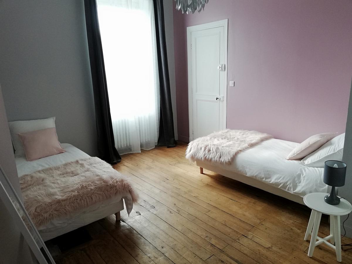 L'Angely - Chambres D'Hotes นีออร์ ภายนอก รูปภาพ